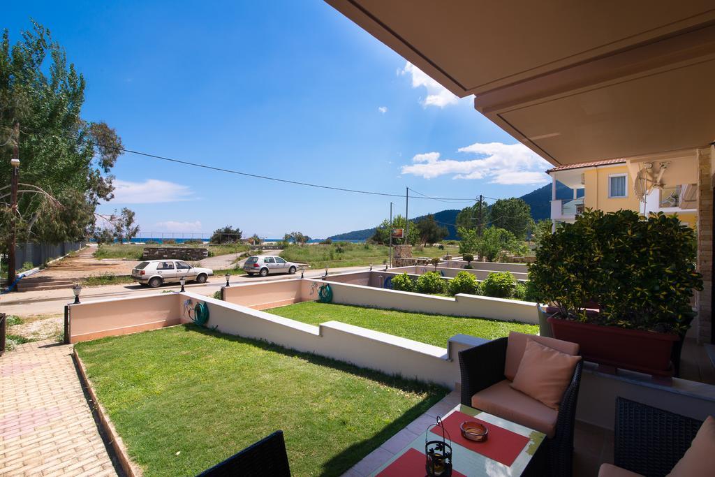 Meltemi Villa Chrisi Ammoudia Esterno foto